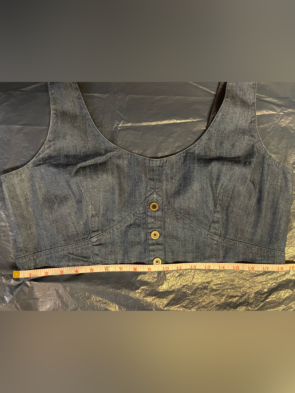 Banana Republic Denim Crop Top in Dark Blue with Button Front - Picture 2 of 11
